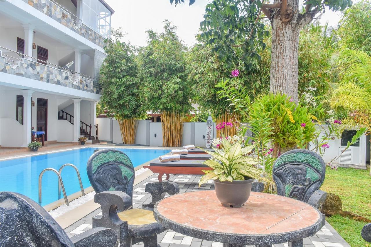 Villa De White Sambur Hikkaduwa Ngoại thất bức ảnh